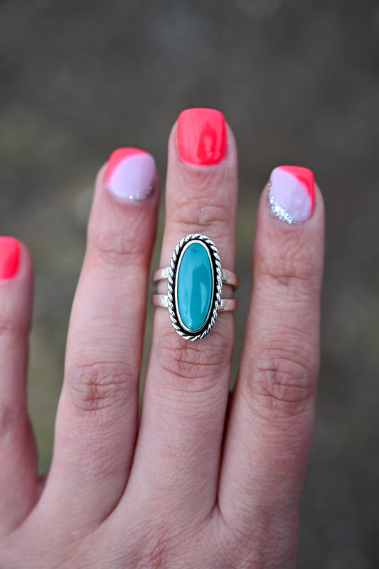 Royston Turquoise Twist Border Ring Size: 6.5
