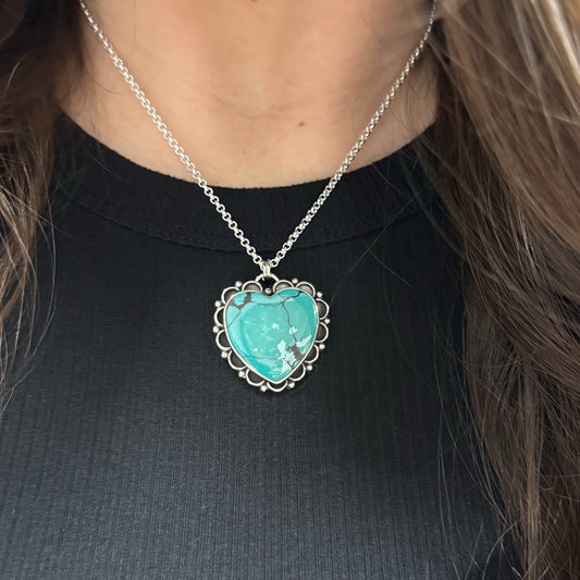 Large Polychrome Hubei Heart Necklace 18 inch