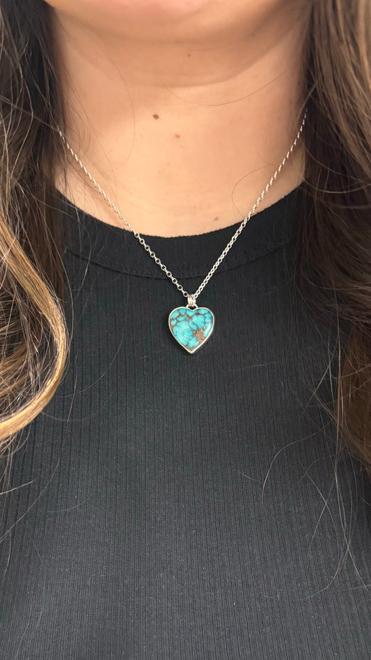 Hubei Turquoise Heart Necklace 18 Inch
