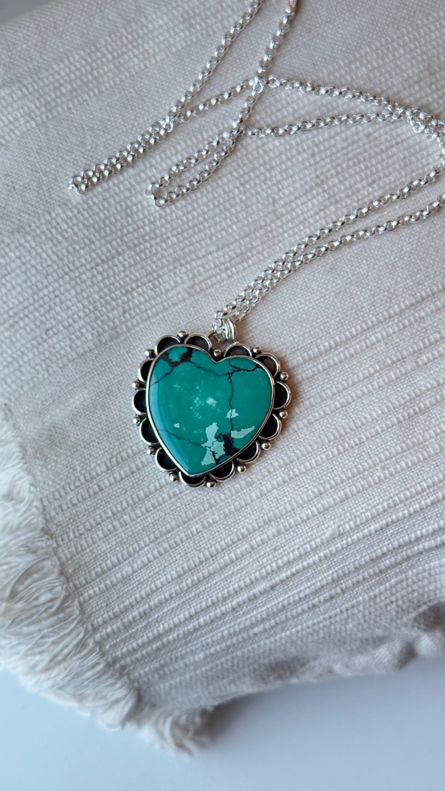 Large Polychrome Hubei Heart Necklace 18 inch