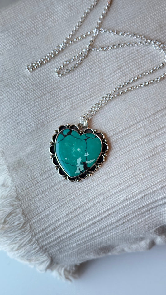 Large Polychrome Hubei Heart Necklace 18 inch