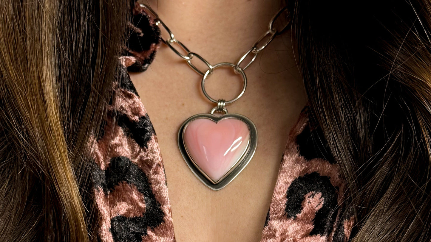 Queen Conch Shell Heart Necklace 18 inch