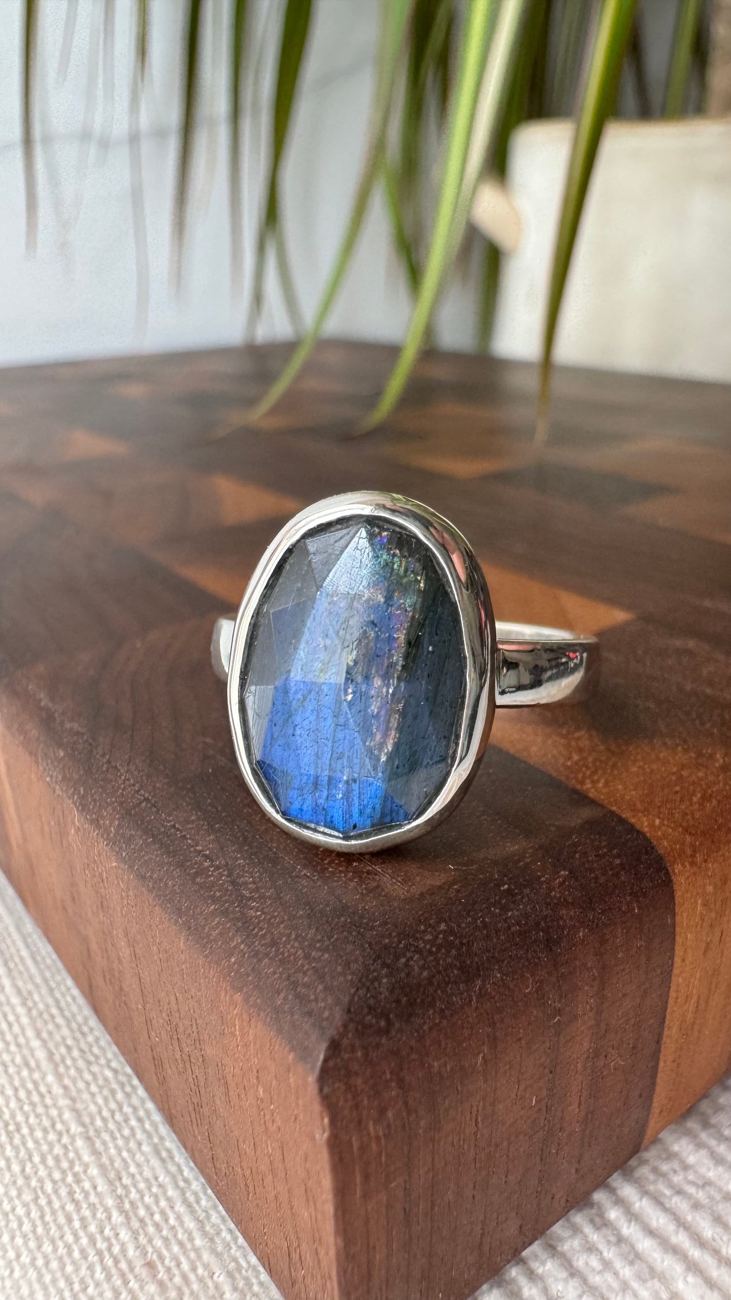 Blue Labradorite Mezzo Ring Size:8