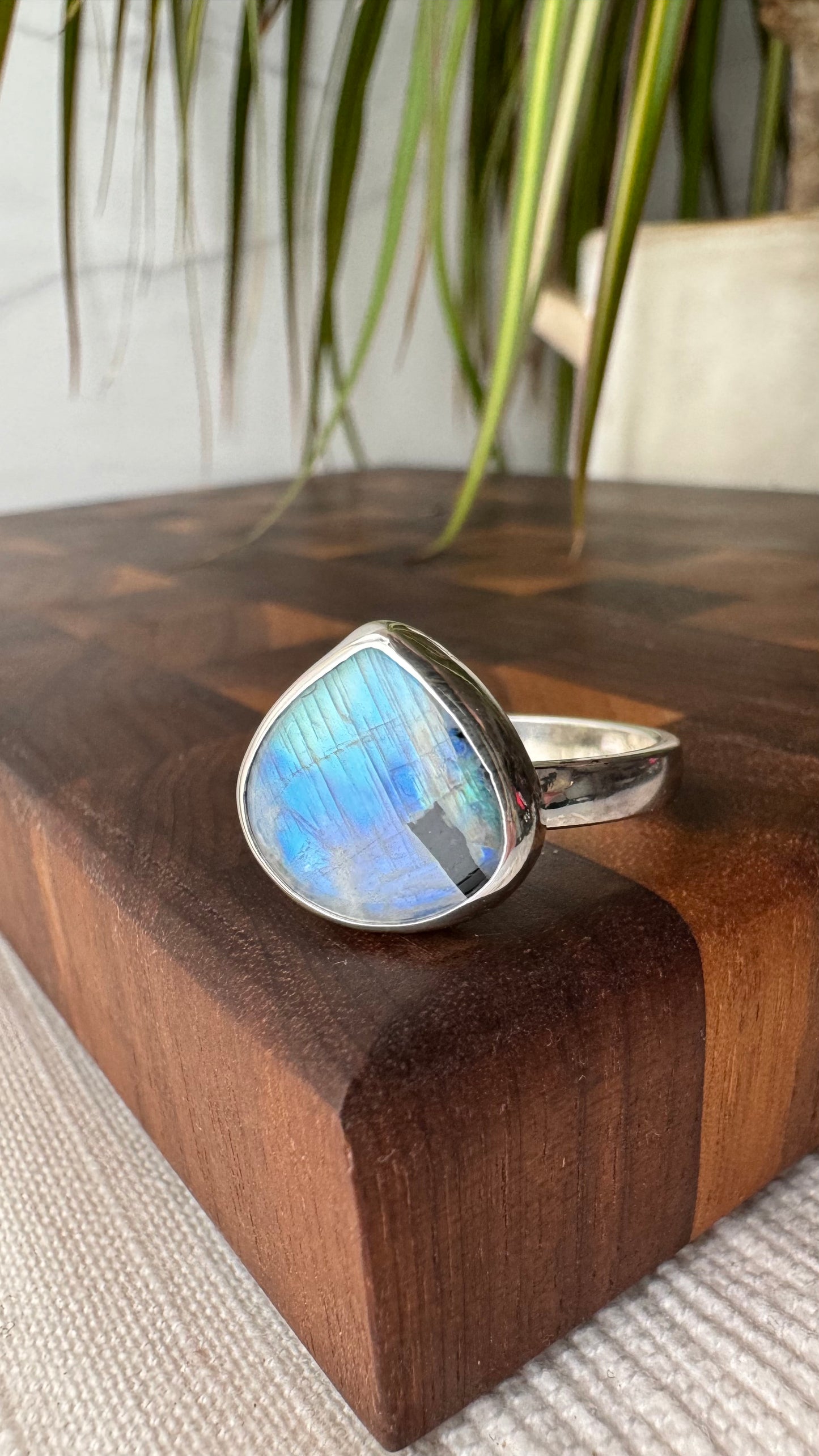 Rainbow Moonstone Mezzo Ring Size:10