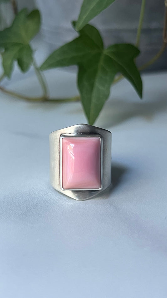 Pink Conch Saddle Ring (Size 7.5)