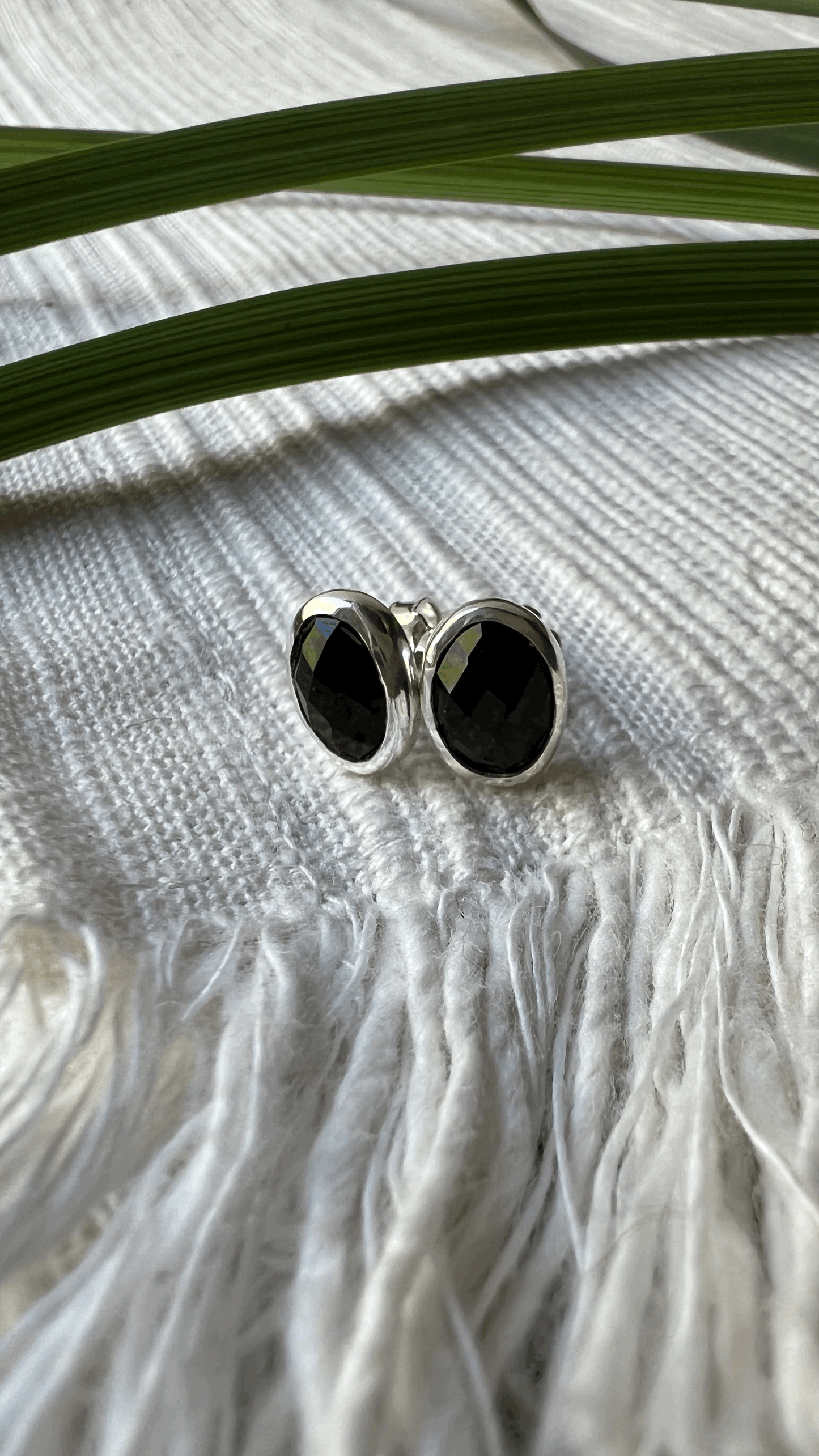 Black Onyx Studs (mini)