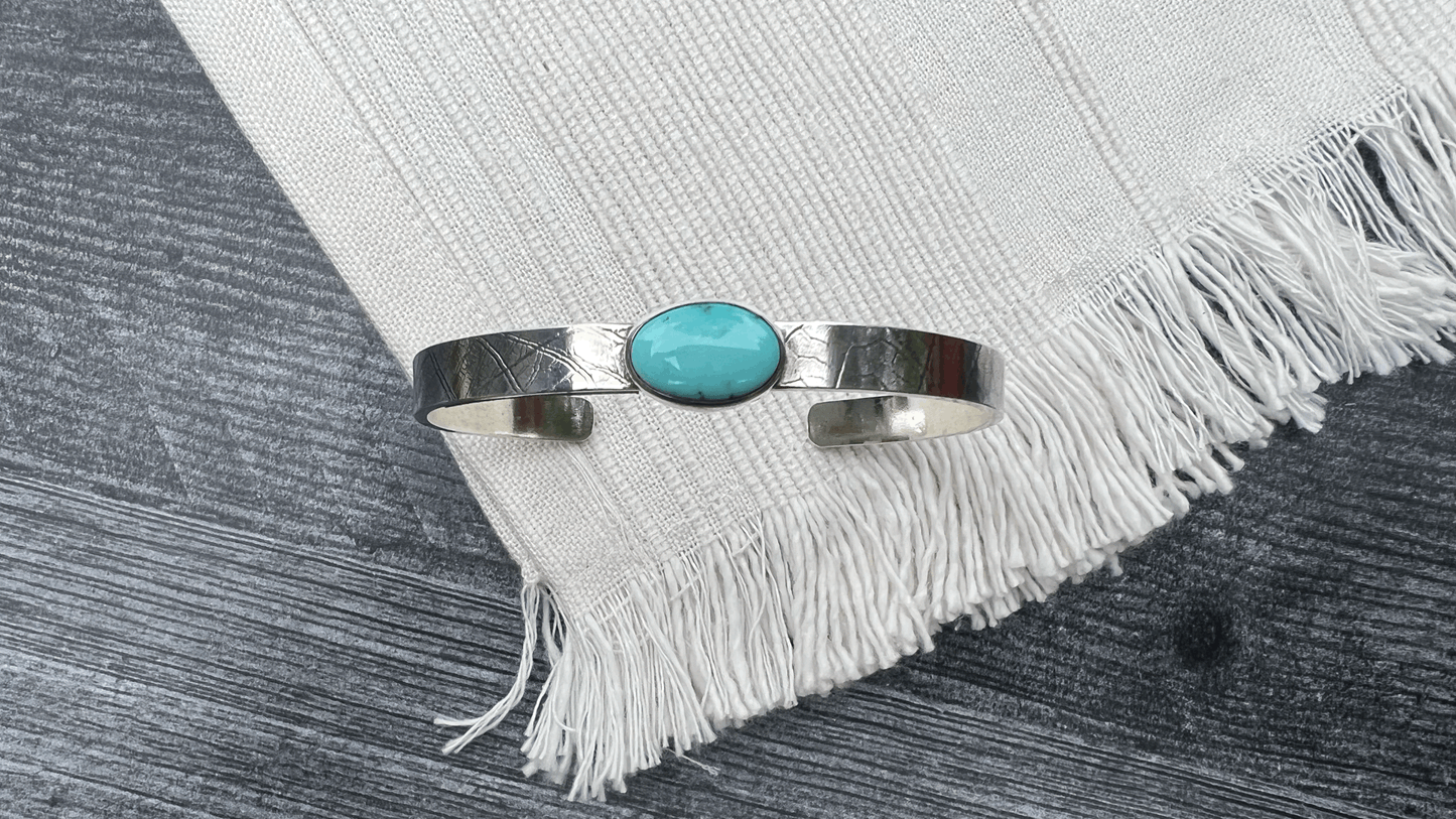 Lone Mountain Turquoise Cuff (M/L Thin Band)